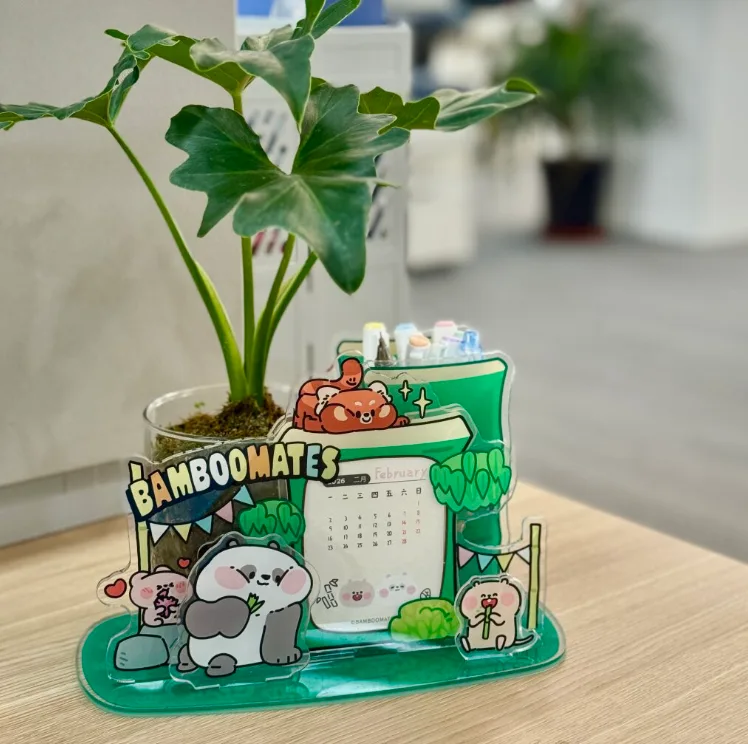 Acrylic standee case sample 4